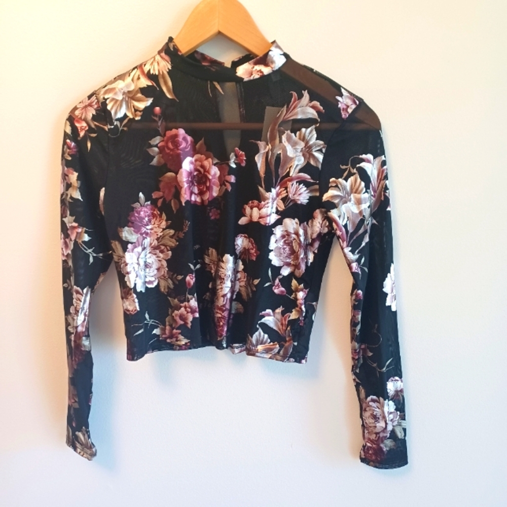 Charlotte Russe  Women's Sheer Floral Top